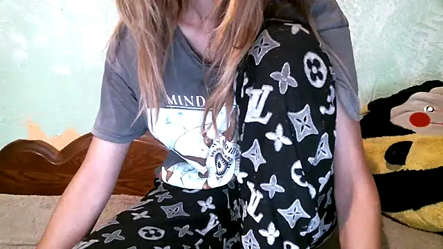 DennisXCaroll online show from 26, 10, 2025