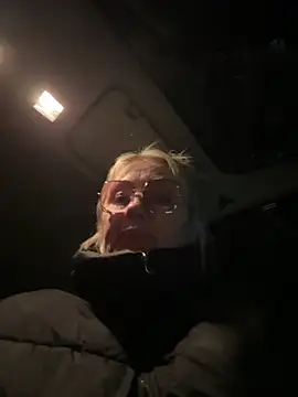 -Milfshake- online show from 9, 2, 2026