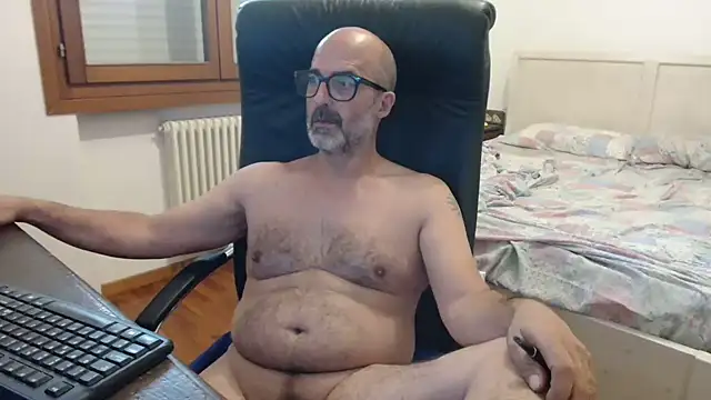 Snapshot of newsimo74 chatting on 27, 6, 2026 newsimo74 online show from 27, 6, 2026