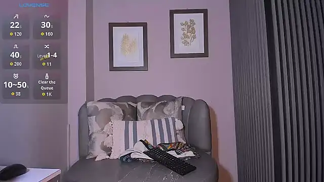 Nahiajhonson  online show from 6, 10, 2025