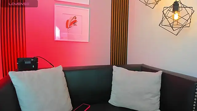 Nahiajhonson  online show from 28, 3, 2026