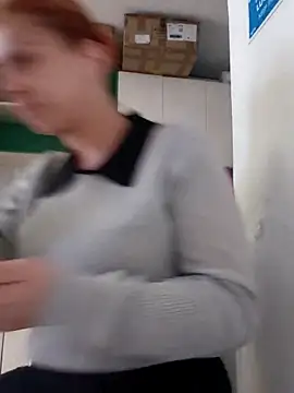 Nahiajhonson  online show from 8, 4, 2026