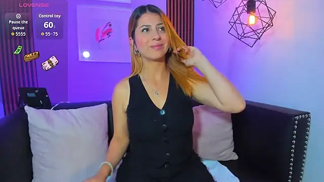 Nahiajhonson  online show from 10, 2, 2026