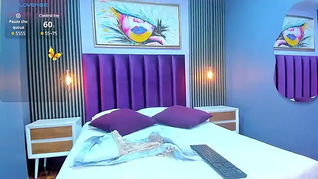 Nahiajhonson  online show from 18, 3, 2025