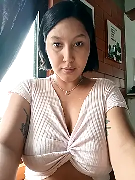 SamaraJay1 online show from 6, 10, 2025