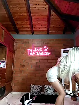 SamaraJay1 online show from 28, 2, 2025