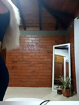 SamaraJay1 online show from 12, 3, 2025