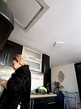 coral smitth online show from 21, 9, 2025