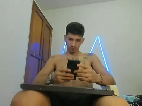 Snapshot of MasterSEX420 chatting on 3, 2, 2026 MasterSEX420 online show from 3, 2, 2026