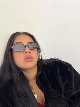 Snapshot of EmmaTorres_ chatting on 19, 2, 2026 EmmaTorres online show from 19, 2, 2026