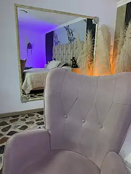 EmmaTorres  online show from 4, 4, 2026