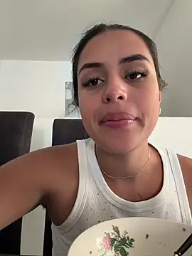 Snapshot of EmmaTorres_ chatting on 18, 2, 2026 EmmaTorres online show from 18, 2, 2026