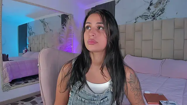 EmmaTorres  online show from 27, 4, 2026