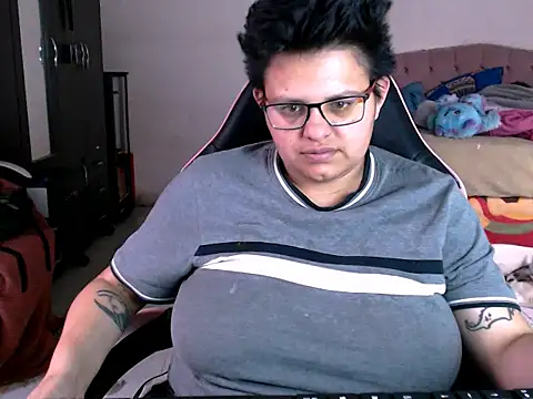 tatsumi nao online show from 2, 12, 2025