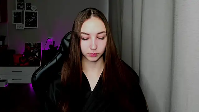 Snapshot of Sm0ly chatting on 1, 4, 2026 Sm0ly online show from 1, 4, 2026