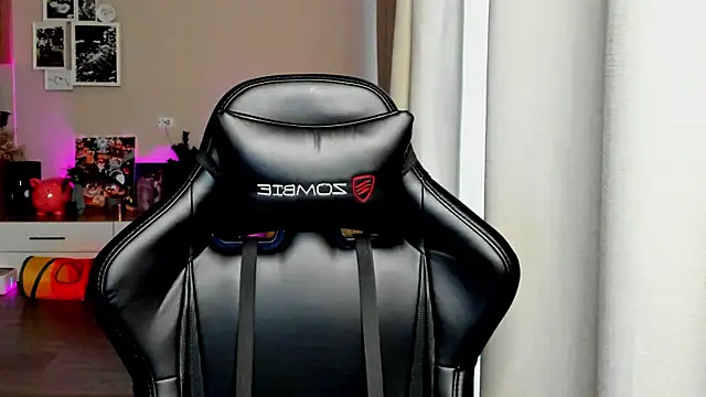 Sm0ly online show from 4, 10, 2025