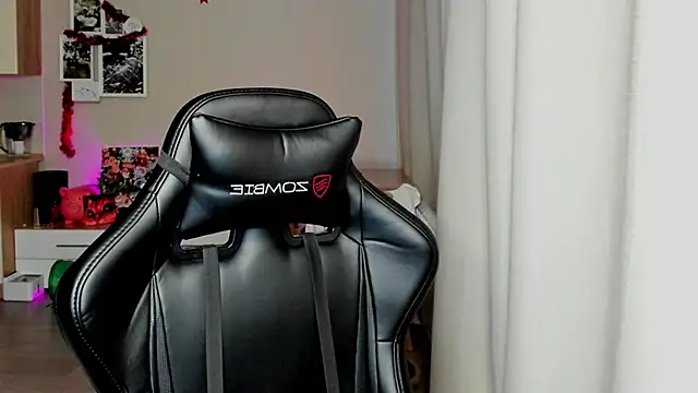 Snapshot of Sm0ly chatting on 13, 1, 2026 Sm0ly online show from 13, 1, 2026