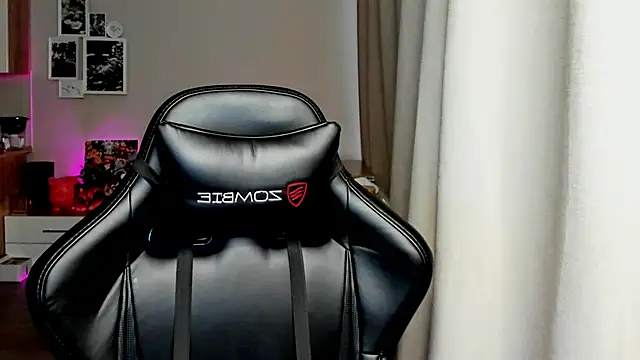 Sm0ly online show from 8, 11, 2025