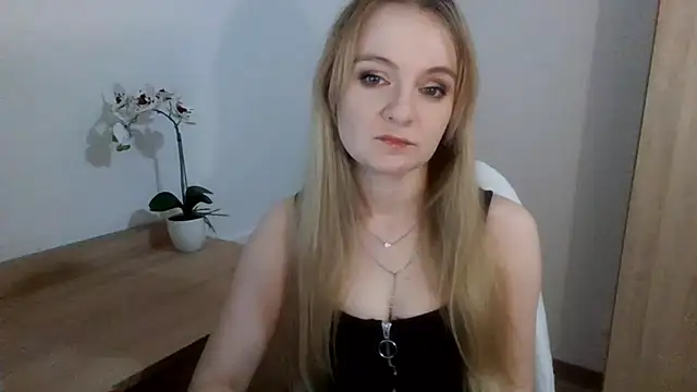 AlmaHoney online show from 4, 2, 2025