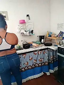 samanthaeliott22 online show from 10, 3, 2025