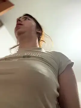 Cloew Marz online show from 5, 10, 2025