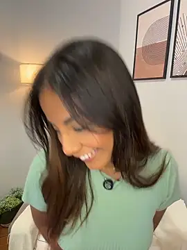 Brownfitbabyy online show from 18, 3, 2026