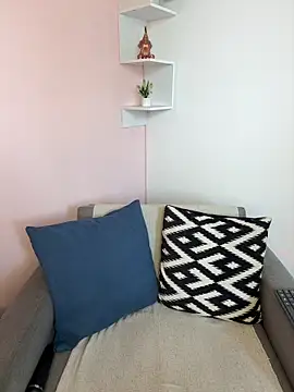 Brownfitbabyy online show from 17, 9, 2025