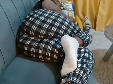 leslysexygirl online show from 16, 11, 2025