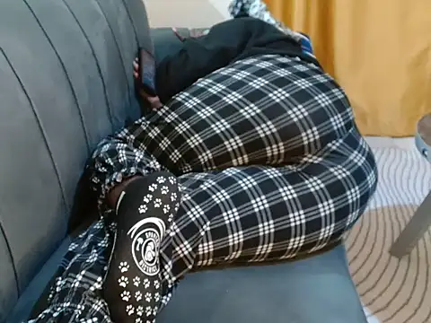 leslysexygirl online show from 18, 9, 2025