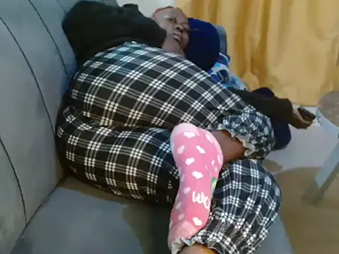 leslysexygirl online show from 3, 10, 2025