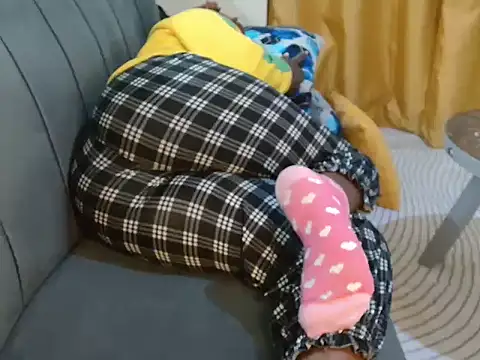 leslysexygirl online show from 28, 10, 2025