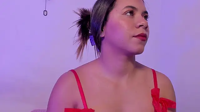 crystalvazquez online show from 15, 11, 2025