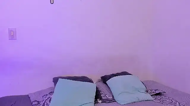 crystalvazquez online show from 10, 1, 2026