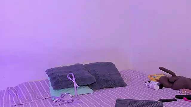 crystalvazquez online show from 8, 1, 2026