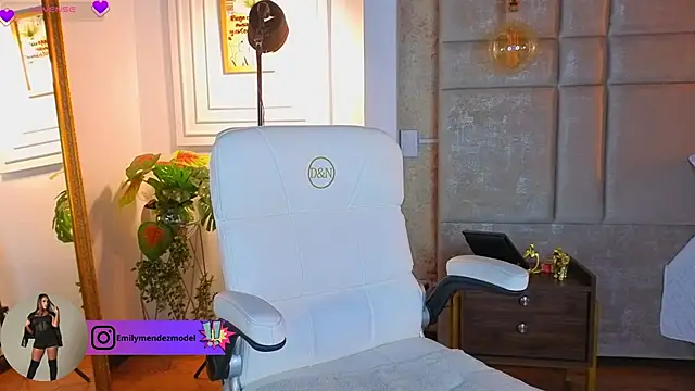 AlessiaLondon online show from 31, 5, 2026