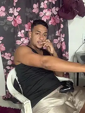 Snapshot of outropirocudo chatting on 18, 6, 2026 outropirocudo online show from 18, 6, 2026