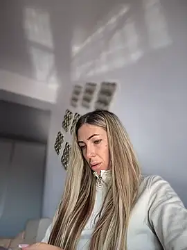 RaquelleDevon online show from 23, 4, 2026
