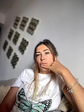 RaquelleDevon online show from 22, 9, 2025