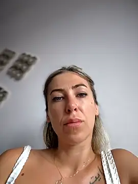 Snapshot of RaquelleDevon chatting on 1, 7, 2026 RaquelleDevon online show from 1, 7, 2026