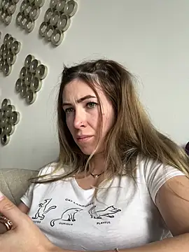 RaquelleDevon online show from 15, 3, 2025