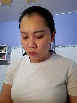 Snapshot of Benlla2802 chatting on 11, 12, 2024 Benlla2802 online show from 11, 12, 2024