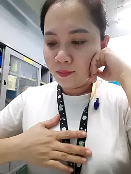 Snapshot of Benlla2802 chatting on 17, 12, 2024 Benlla2802 online show from 17, 12, 2024