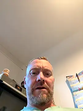 Snapshot of Rockburg chatting on 18, 11, 2025 Rockburg online show from 18, 11, 2025