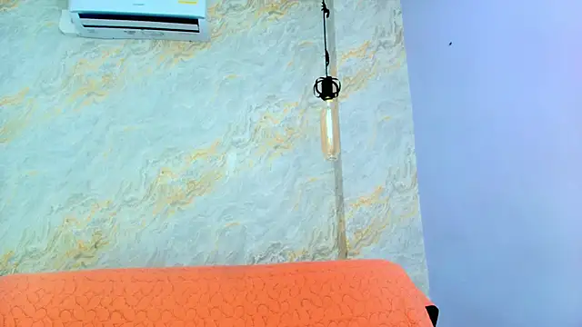 Mia candy 0 online show from 11, 2, 2026