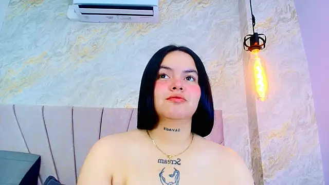 Snapshot of Mia_candy_0 chatting on 30, 6, 2026 Mia candy 0 online show from 30, 6, 2026