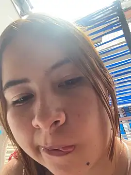 Mia foxx  online show from 14, 11, 2025