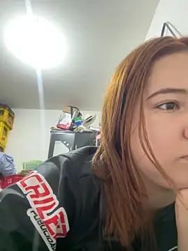 Mia foxx  online show from 21, 12, 2025