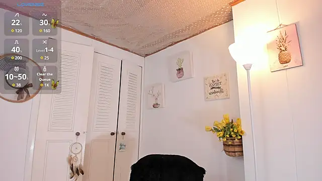 anaruiz  online show from 18, 2, 2025