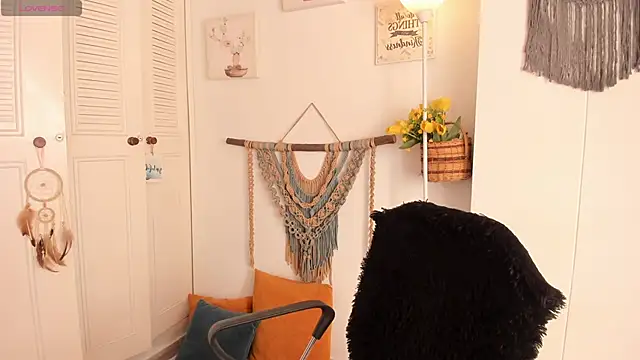 anaruiz  online show from 18, 11, 2025