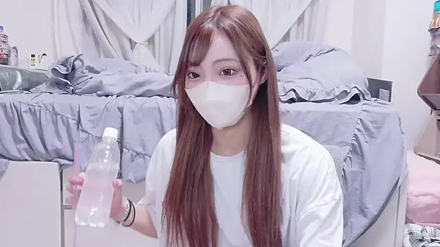  chanMOMO  online show from 18, 9, 2025